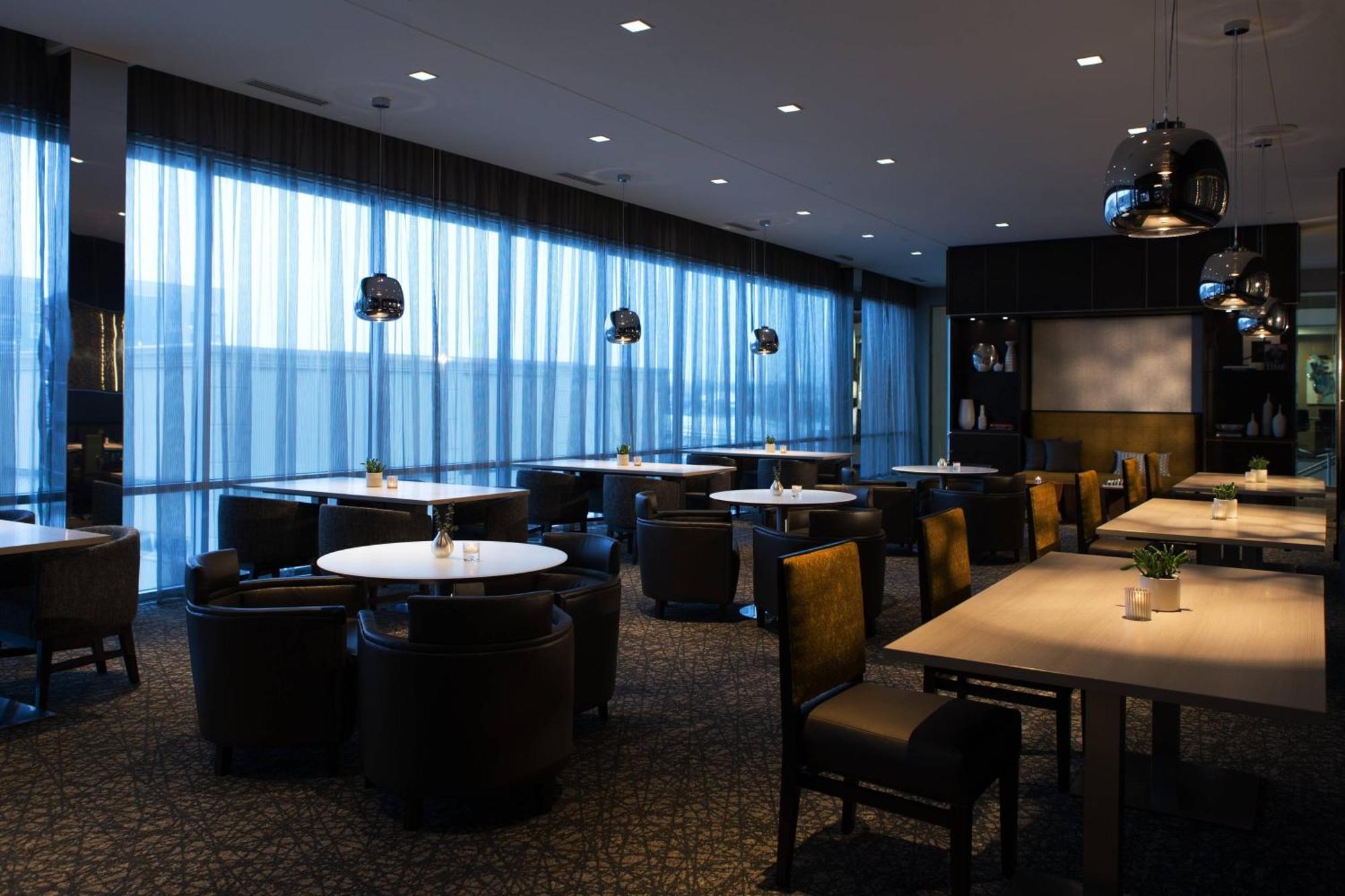 Ac Hotel Cincinnati At Liberty Center West Chester Exteriör bild