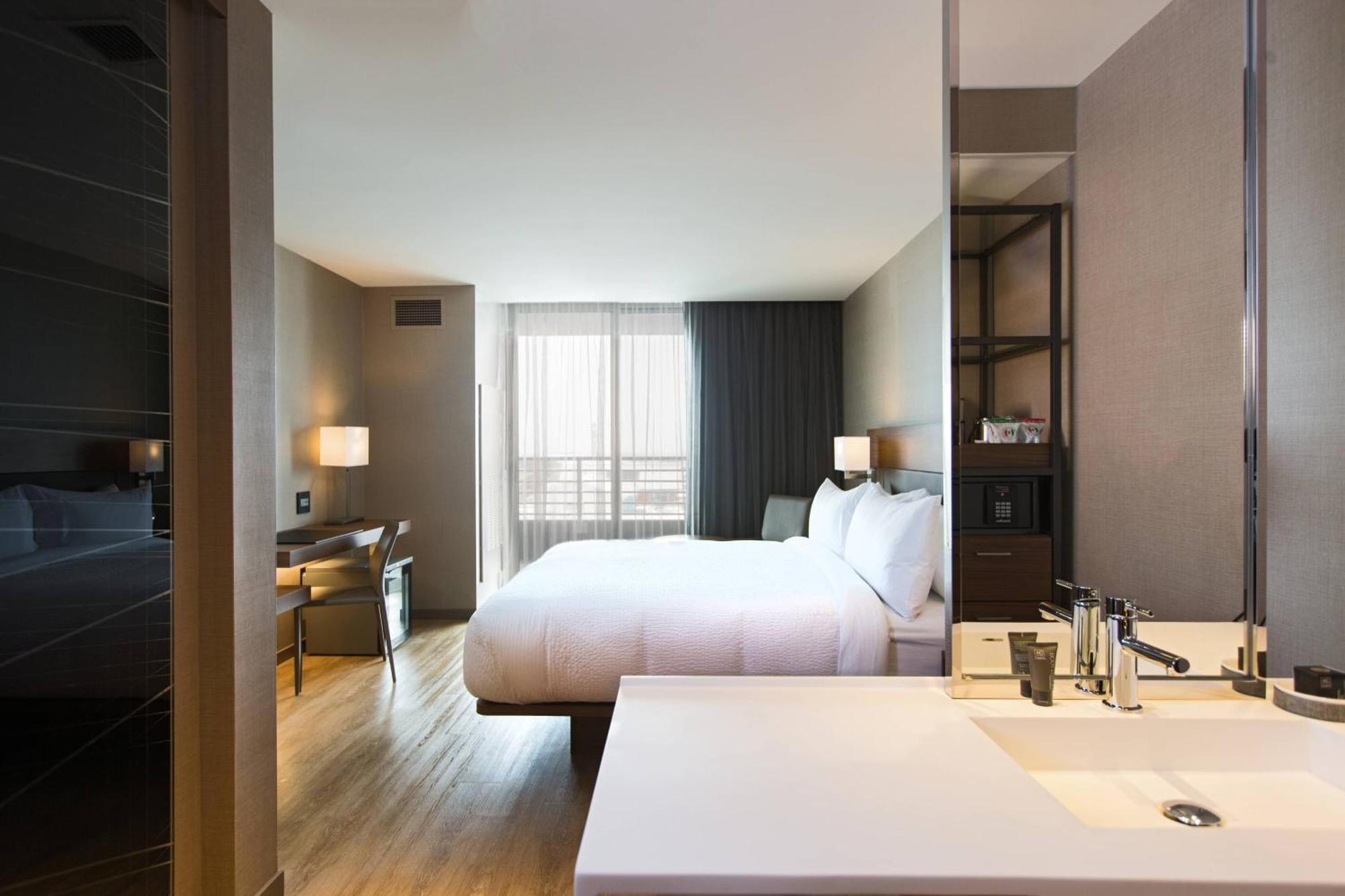 Ac Hotel Cincinnati At Liberty Center West Chester Exteriör bild